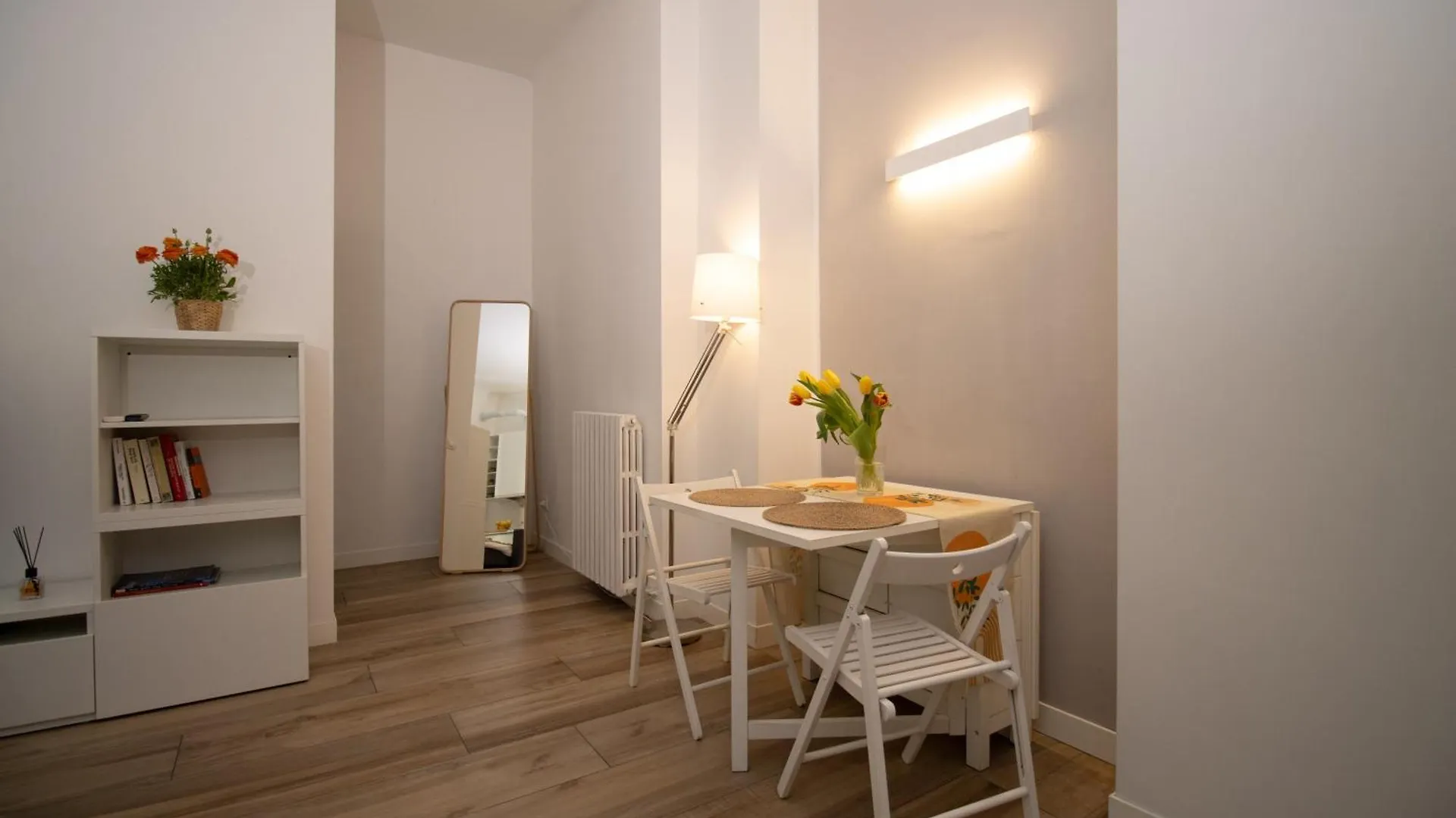 Eleganza Comfort Posizione Μιλάνο 0*,